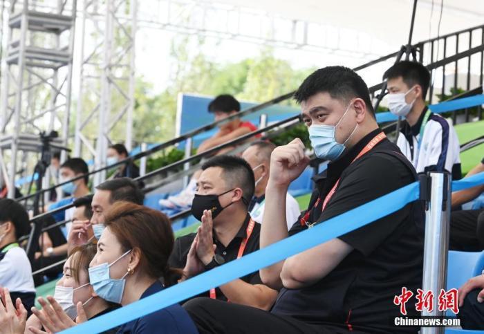 如何选择适合篮球康复训练的器材_0